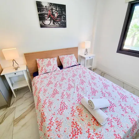 Lägenhet Happy Homes Paradise Larnaca